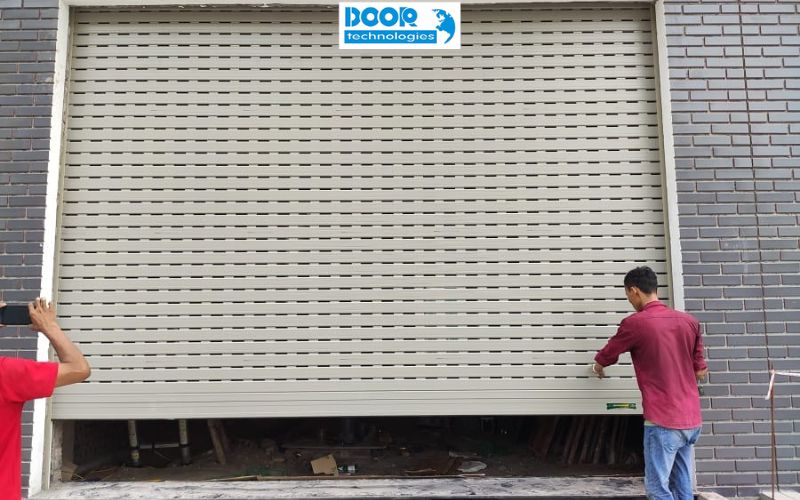 Báo giá bảo trì cửa cuốn tận nhà mới nhất hiện nay