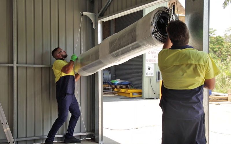 Bước 2: Xử lý và tạo vị trí lắp đặt ray dẫn hướng