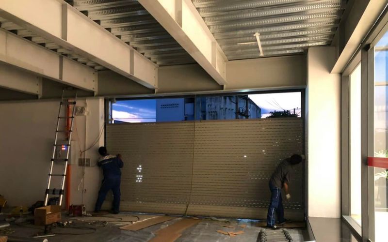 Cửa Công Nghệ - Địa chỉ lắp đặt cửa cuốn chất lượng tại TPHCM