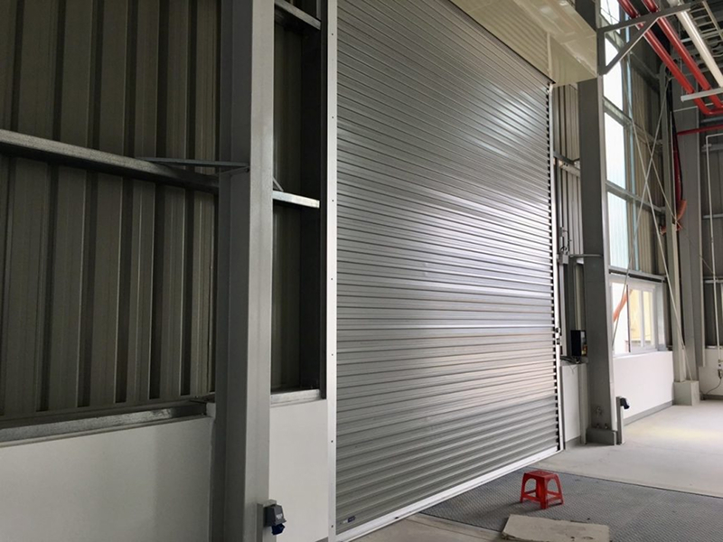 Cửa cuốn tấm liền