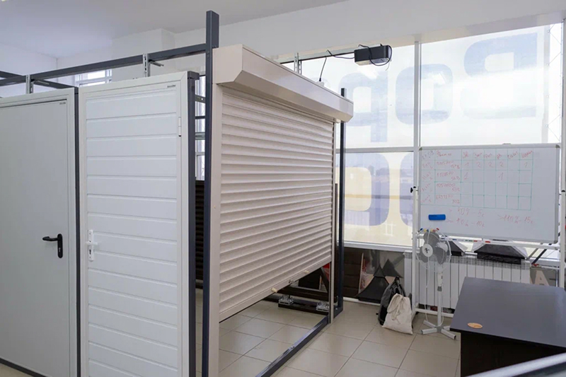 Kinh nghiệm chọn mua cửa cuốn cho nhà phố phù hợp nhu cầu