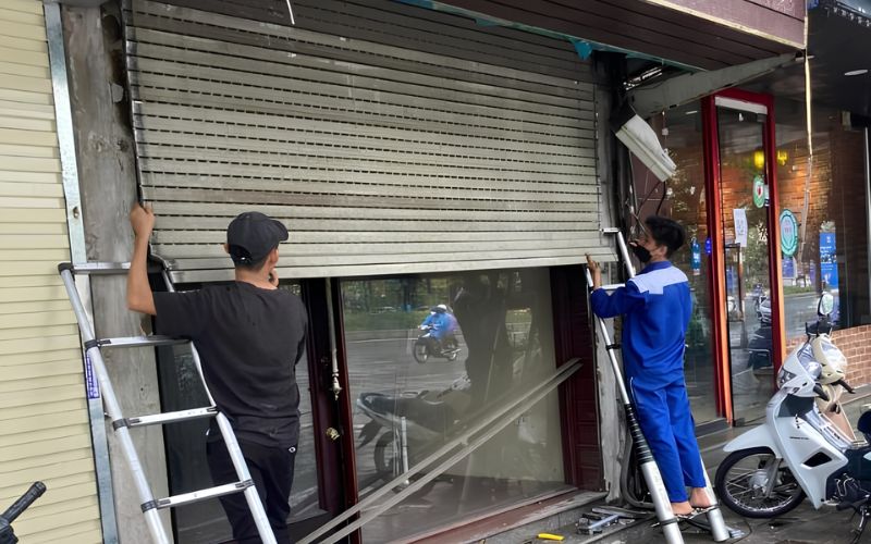 Lý do nên chọn dịch vụ sửa cửa cuốn chuyên nghiệp