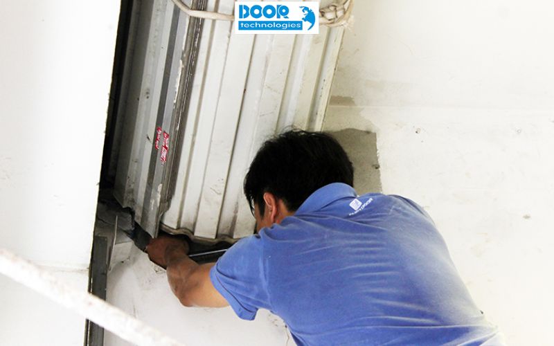 Quy trình bảo trì cửa cuốn nhà xưởng tại Cửa Công Nghệ
